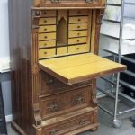 985 1611 SECRETAIRE